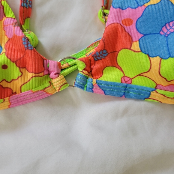 Floral print bikini - Picture 7 of 8